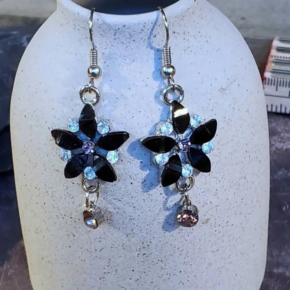 Y2K 90s New Vintage Black Clear Silver Crystal Star Dangle Charm Earrings - Picture 1 of 8